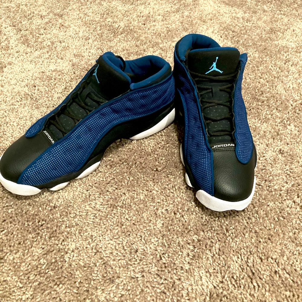 10.5 men’s Jordan’s xiii
